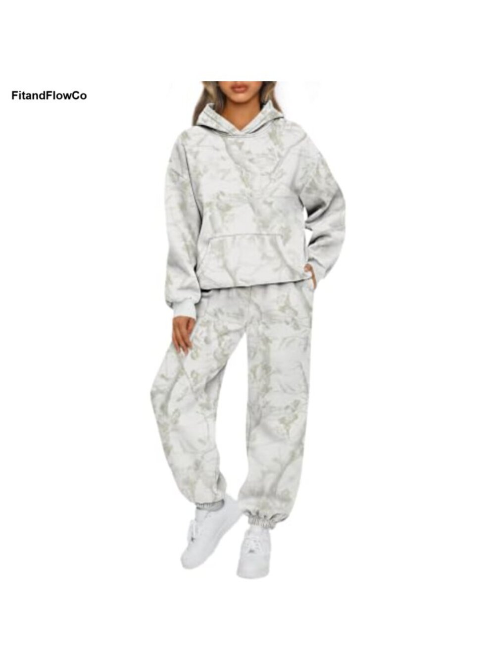 Fleece Lined Camo Maple Leaf Print Two Piece Sweatsuit Set